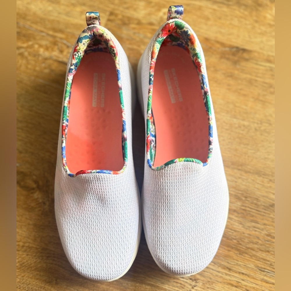 Skechers Light Gray Slip-On Shoes with Colorful Trim - Picture 3 of 6
